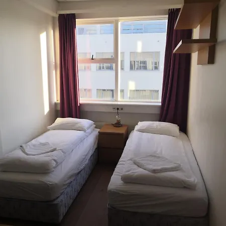 101 Otel 3*