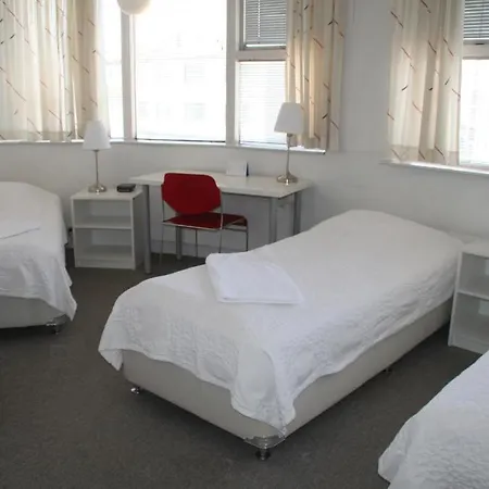 101 Otel 3*